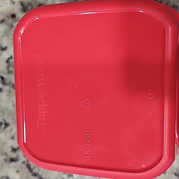 Tupperware Red Square Food Storage Container - Picture 3 of 3